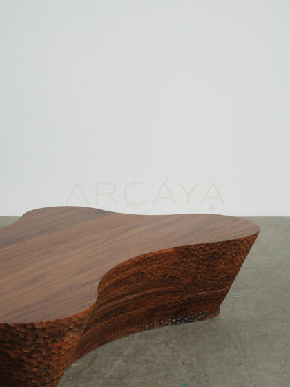 Custom Vintage Solid Wood Coffee Table - detail