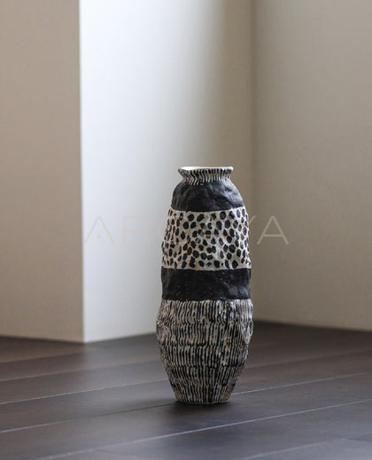 Wabi Sabi Jingdezhen Chinese Jar Art Vase - scene