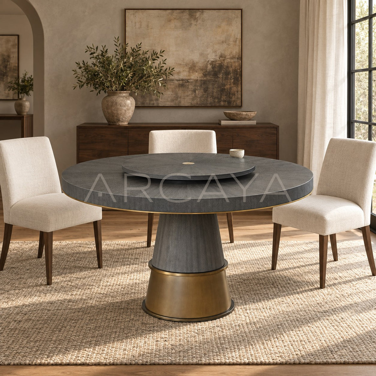 Italian Quiet Little Frog Round Dining Table in detail