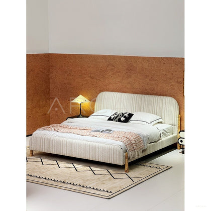 Jeaek First Snow Bed - scene