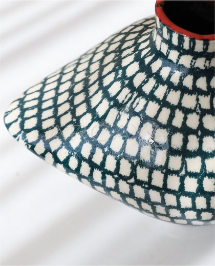 Dadan Jingdezhen Designer Art Vessel - scene