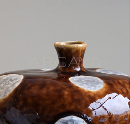 Dadan Mushroom Art Ceramic Vase - scene