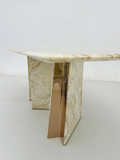 Mouth Series Fish Belly Gold Marble Dining Table - scene