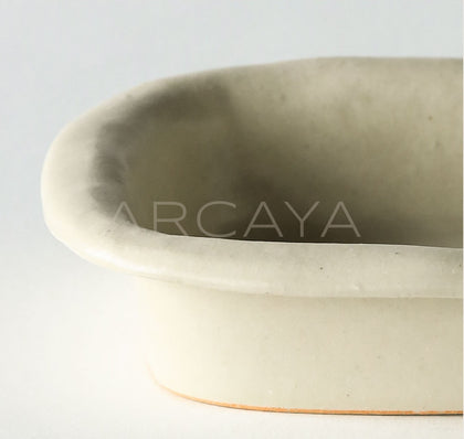 Amu Collab Folded Edge Square Ceramic Plate - scene