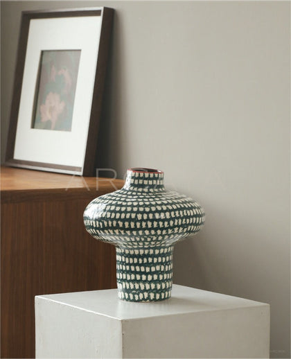 Dadan Designer Handmade Jingdezhen Vase - scene