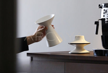 New Chinese Tabletop Ceramic Vase - scene