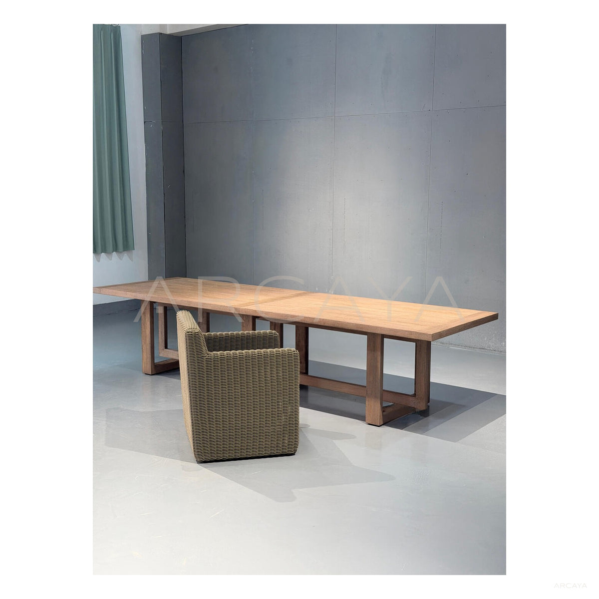 Outdoor Long Dining Table in detail