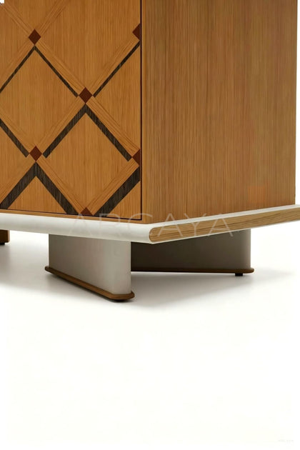 Richmond Cabinet - detail