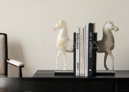 Horse Bookend Ornament - scene