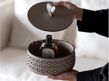 Hollow Leather Lidded Jewelry Box - scene
