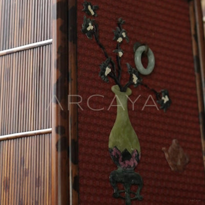 Red Top Vase Pattern Small Cabinet - detail
