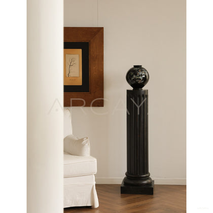 Mother Of Pearl Black Glaze Decor — Decorative Objects - scene