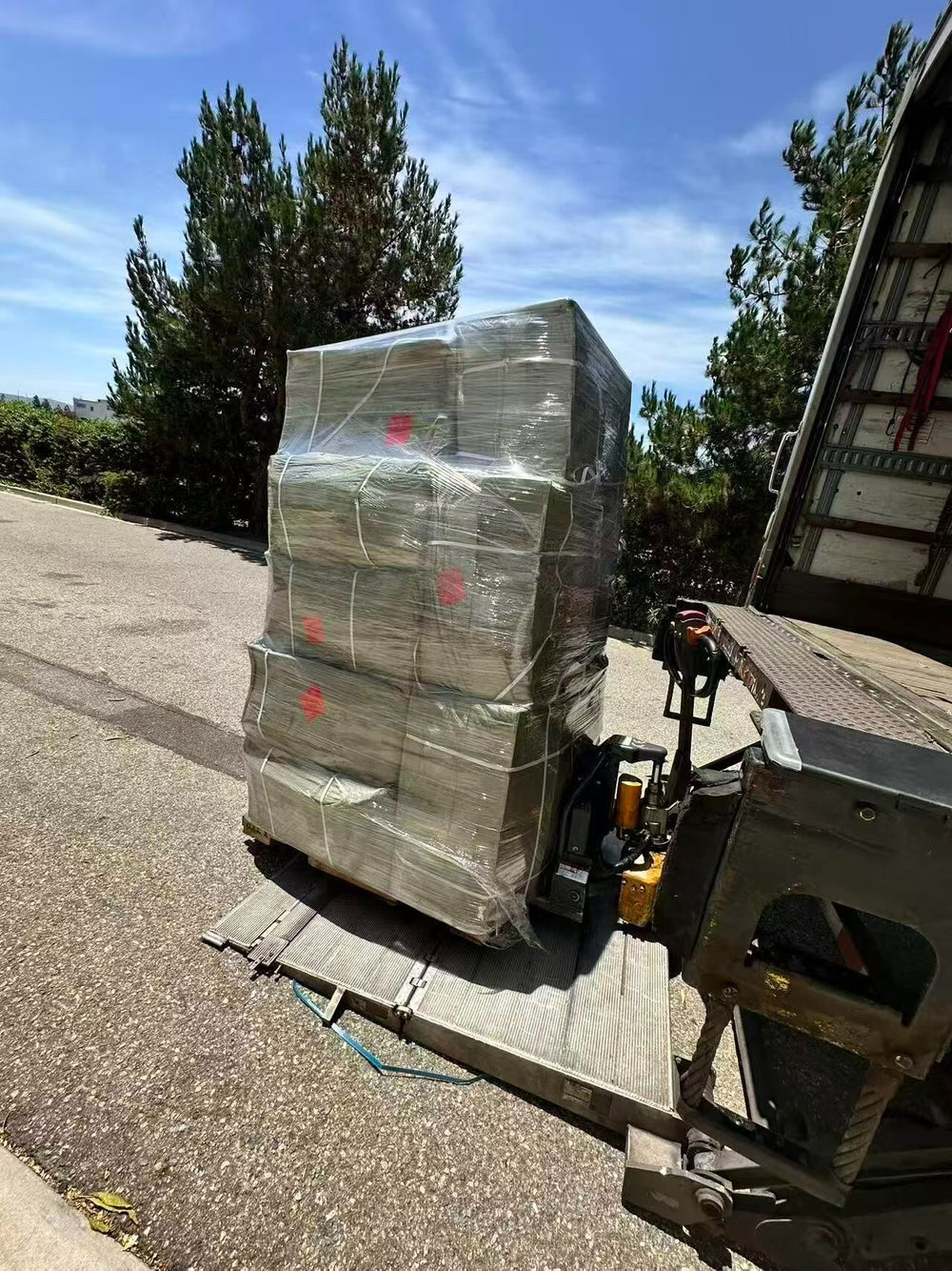 Furniture receiving and unloading