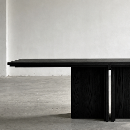 Briar Point Dining Table