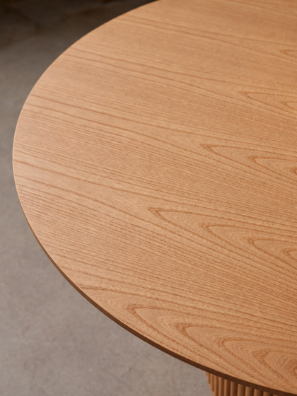 Maple Meadow Dining Table