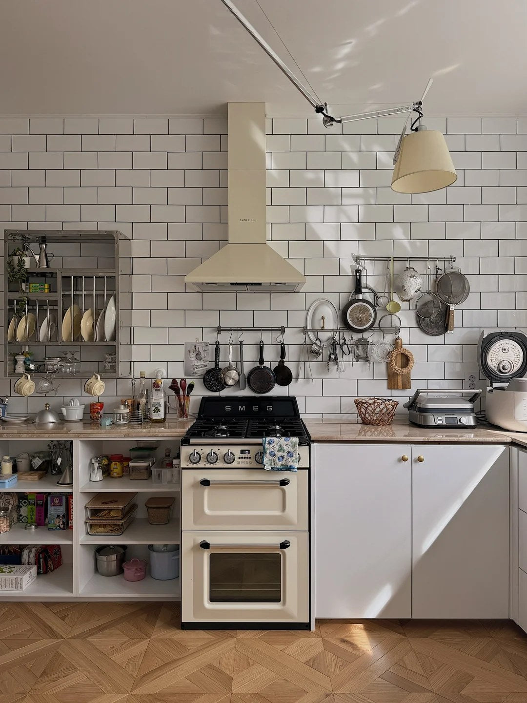 Mix closed cabinets with hardworking open shelves