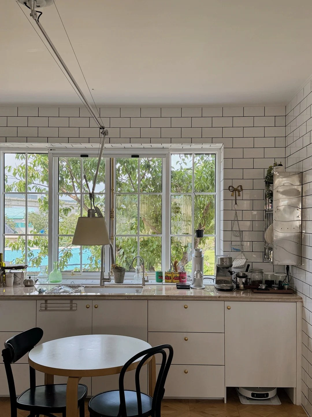 Keep compact breakfast zones visually quiet