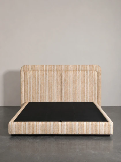 Reed Crest Bed — interior view 03