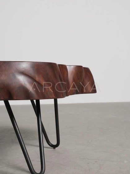 Glen Wells Coffee Table — interior view 09
