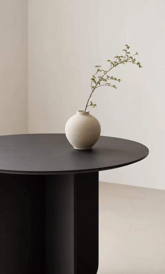 Minimal Dining Room