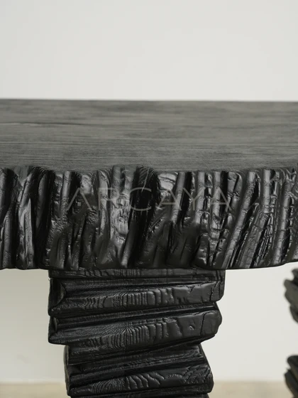 Juniper Wood Decorative Object — interior view 08