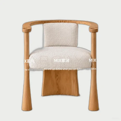 Briar Court Decorative Object — neutral background 01