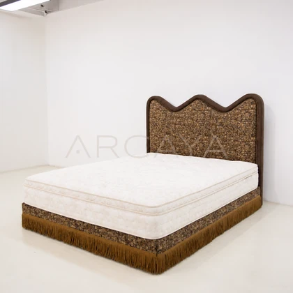 Fiera Ash Bed - front view 06
