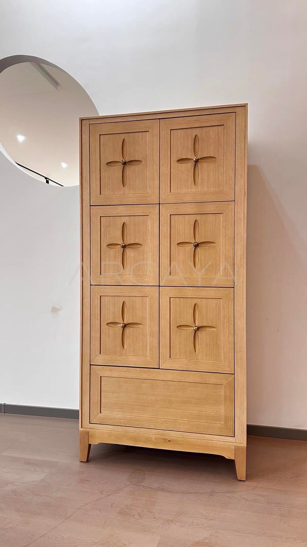 Vale Vista Cabinet