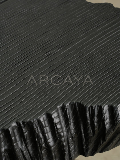 Juniper Wood Decorative Object — interior view 09