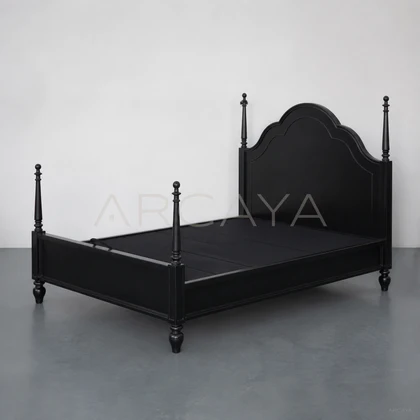 Faye Villa Bed - front view 05