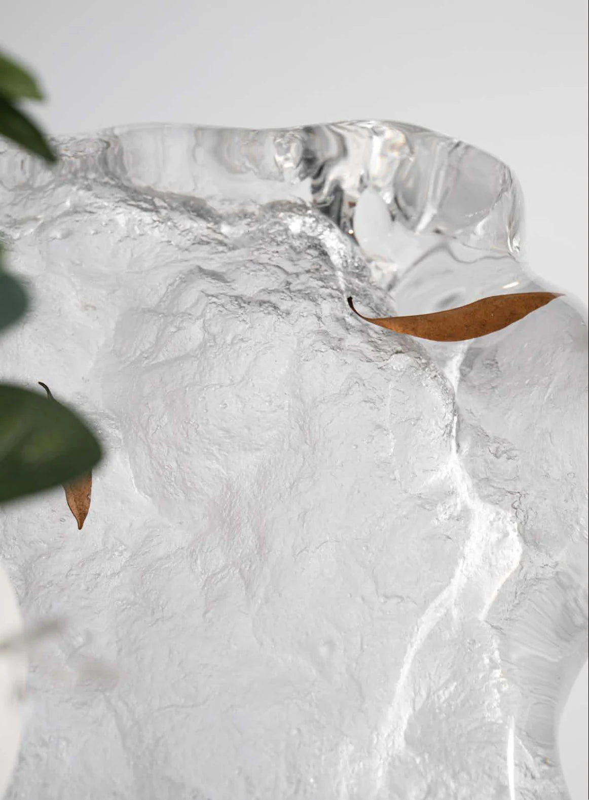 Returning to Ease — Tables & Consoles — T099 — image 2