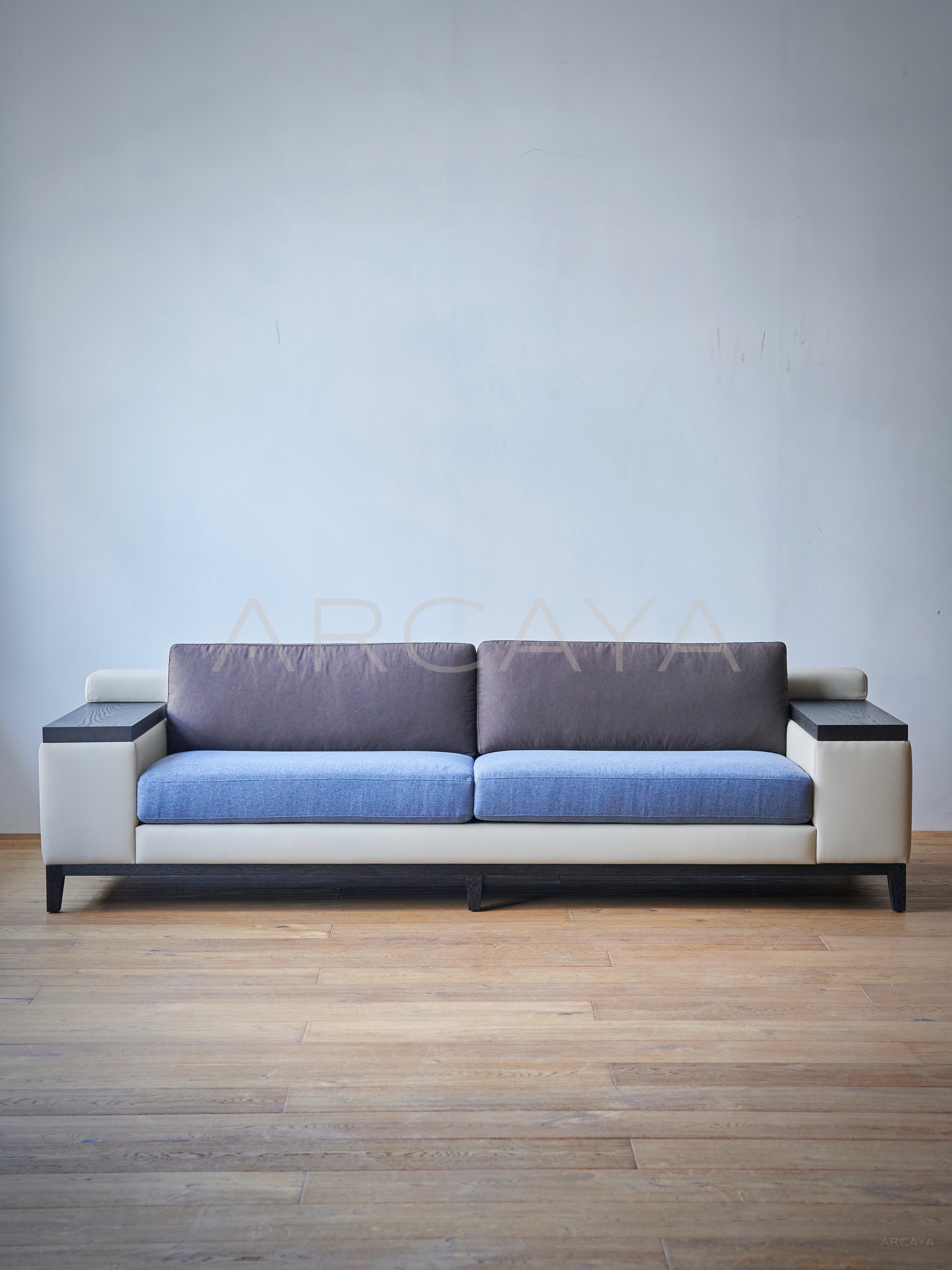 Nola Crest Sofa