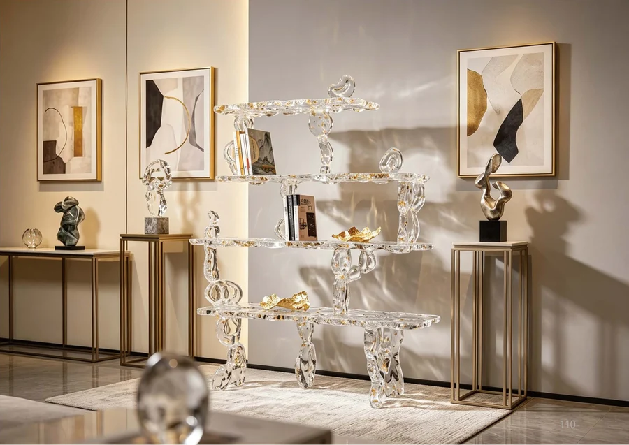 Simple and unadorned — Seating & Display — S115 — image 1