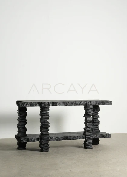 Juniper Wood Decorative Object — interior view 03