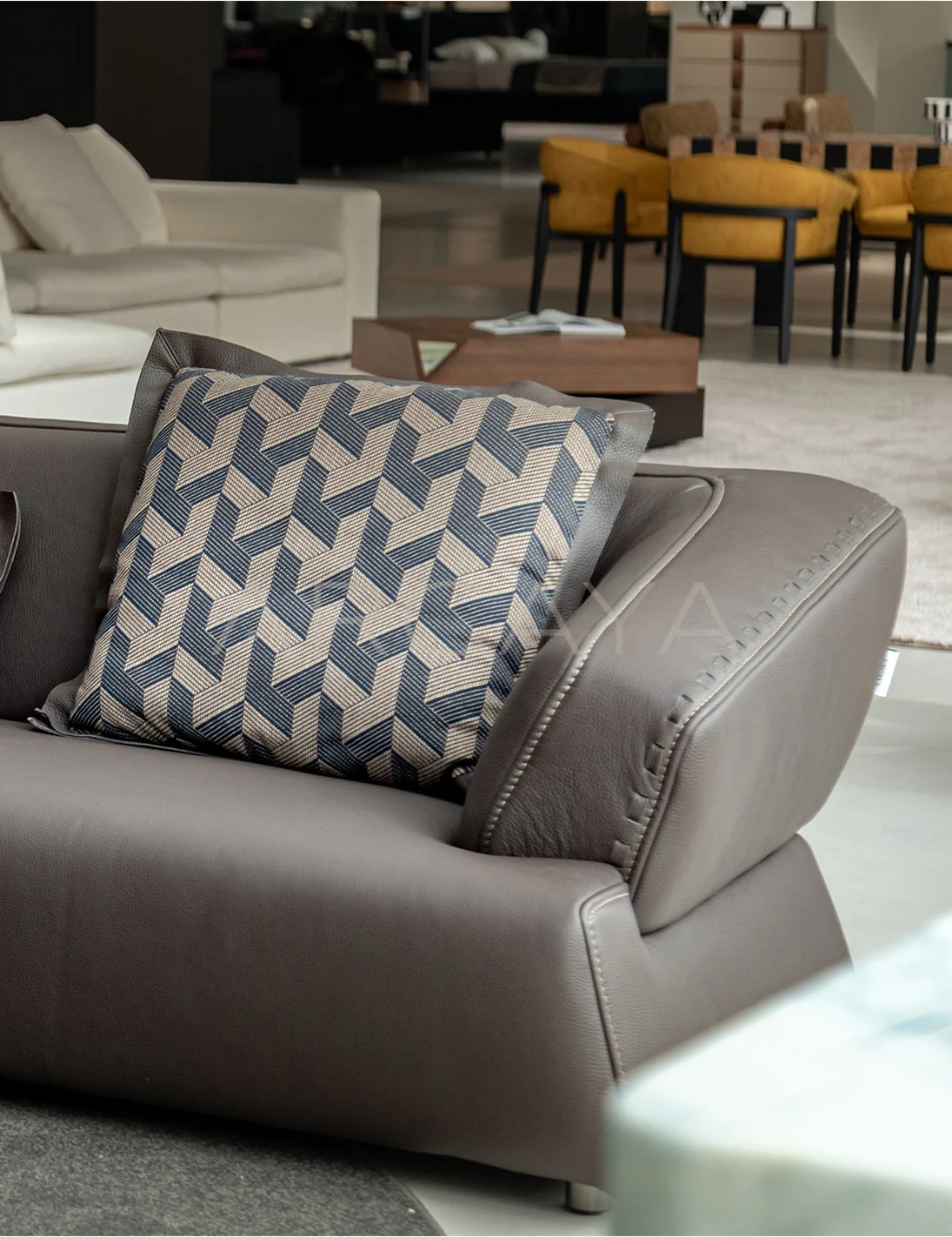 Petra Villa Straight Sofa
