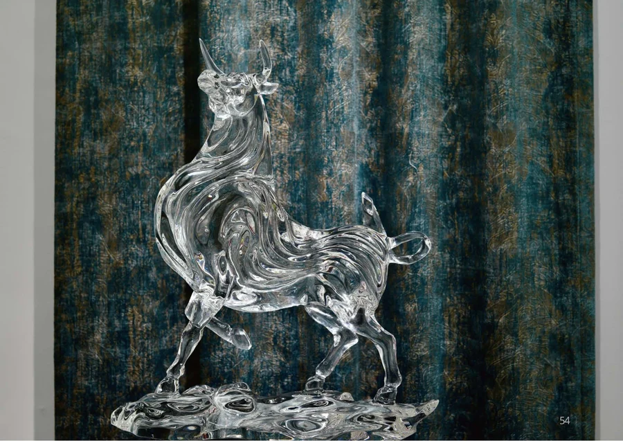 The Bull That Turns the Tide — Sculptural Objects — A059 — image 1