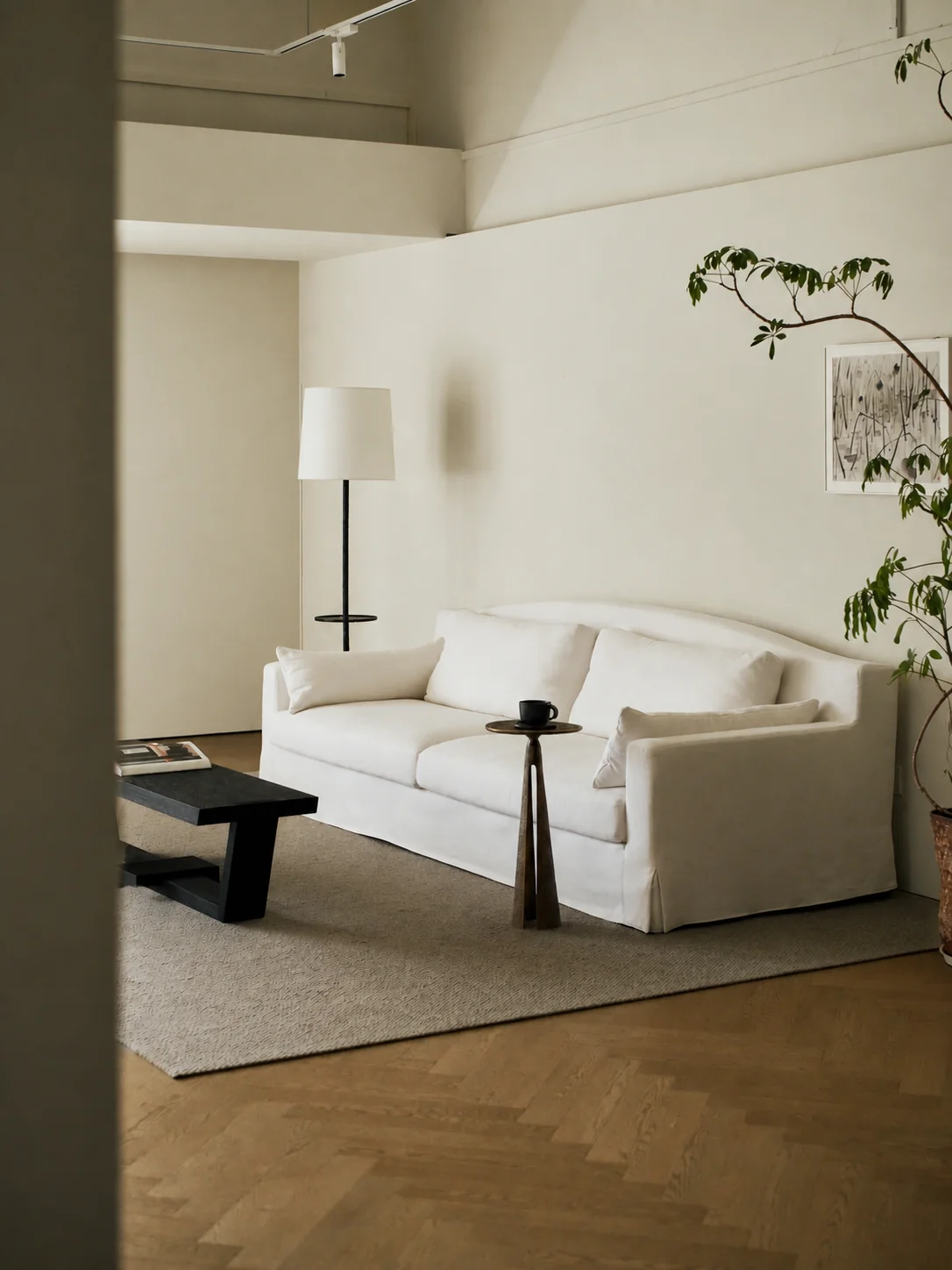 A00013 Sofa in a finished interior.