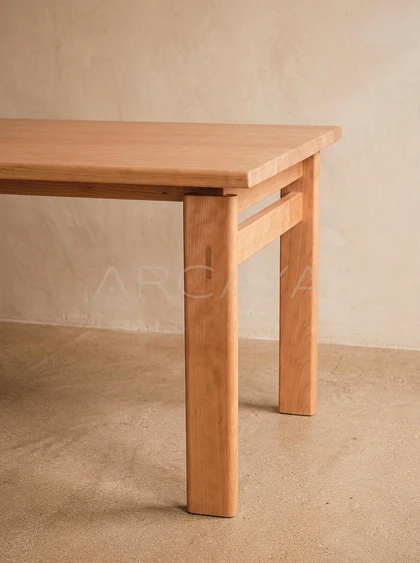 Elm Grove Dining Table — interior view 08