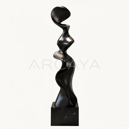 Black Curved Sculpture — product view
