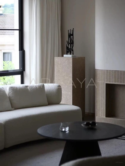 Briar Haven Decorative Object — interior view 09