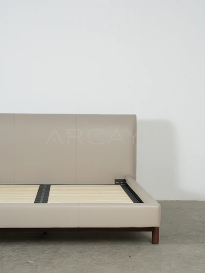 Dover Vista Bed — interior view 06