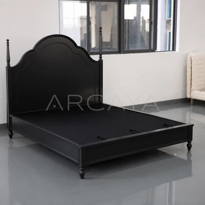 Faye Villa Bed - front view 03