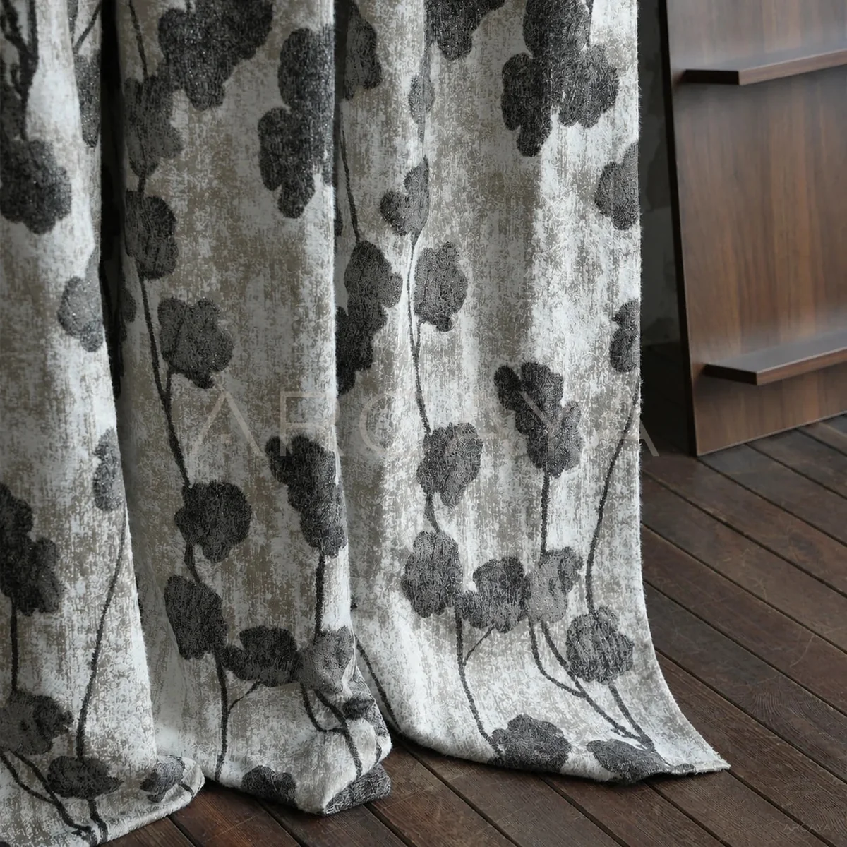 Glen Oak Curtain Panel